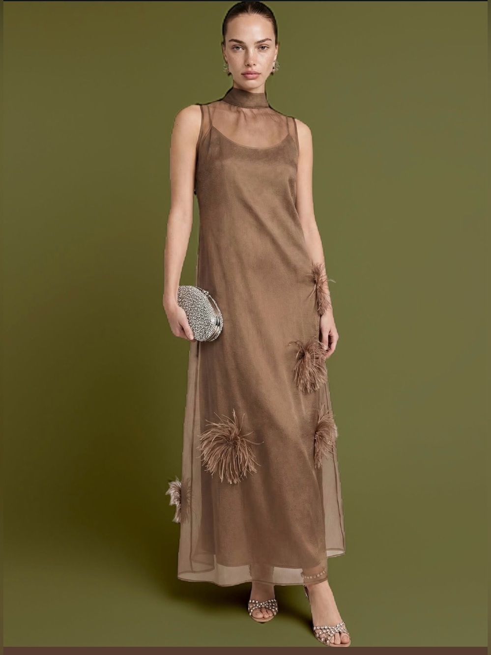 NWT o.p.t Naia Feather Detail Organza Dress Few Moda
Size Medium